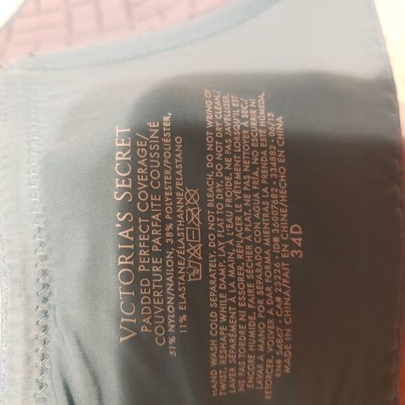 VICTORIAS SECRET PERFECT COVERAGE BLUE BRA 34D - Picture 7 of 8